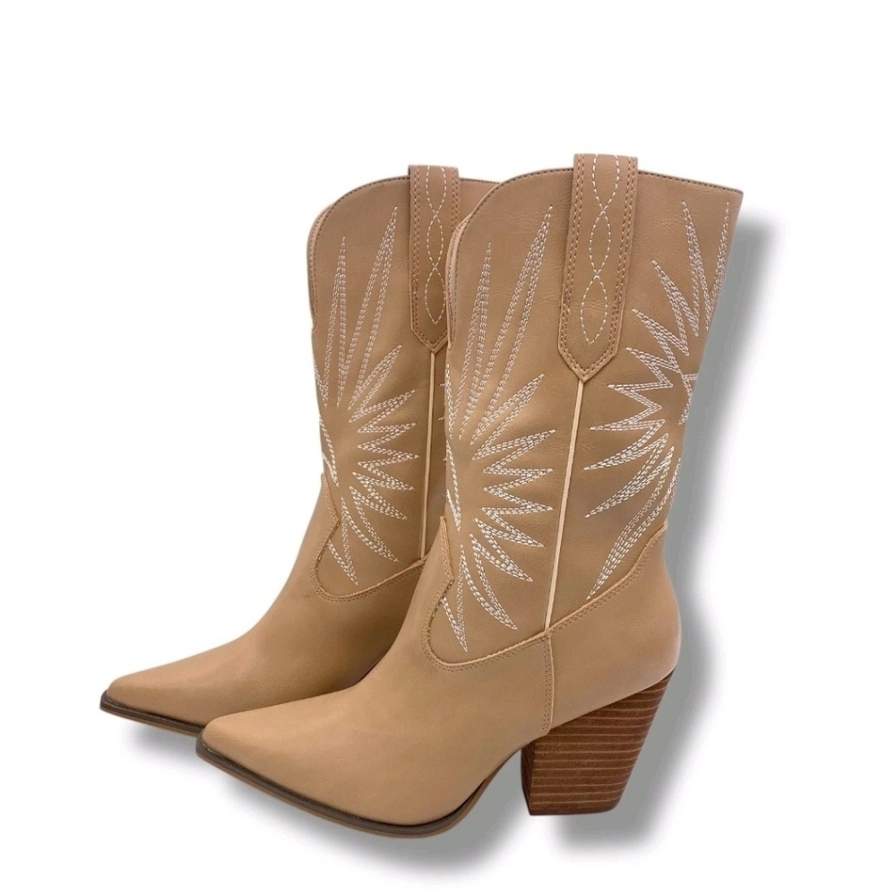 Oasis Society California Women’s Tan Beige Cowboy Boots Size 9